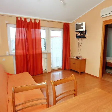 With Parking Space Nin, Zadar - 5929 Apartment *