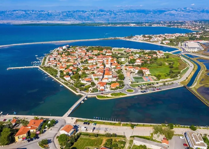 Апартаменты With Parking Space Nin, Zadar - 5929 Нин